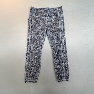 Athleta Ultimate Stash Texturized 7/8 Legging Sz Large Sport Yoga Preppy